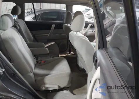 2010 Toyota Highlander Base V6 from USA, damaged, VIN 5TDBK3EH6AS035837